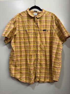 Columbia Yellow Plaid Snap Button Shirt Mens Short Sleeve Outdoor Hiking Fishing
